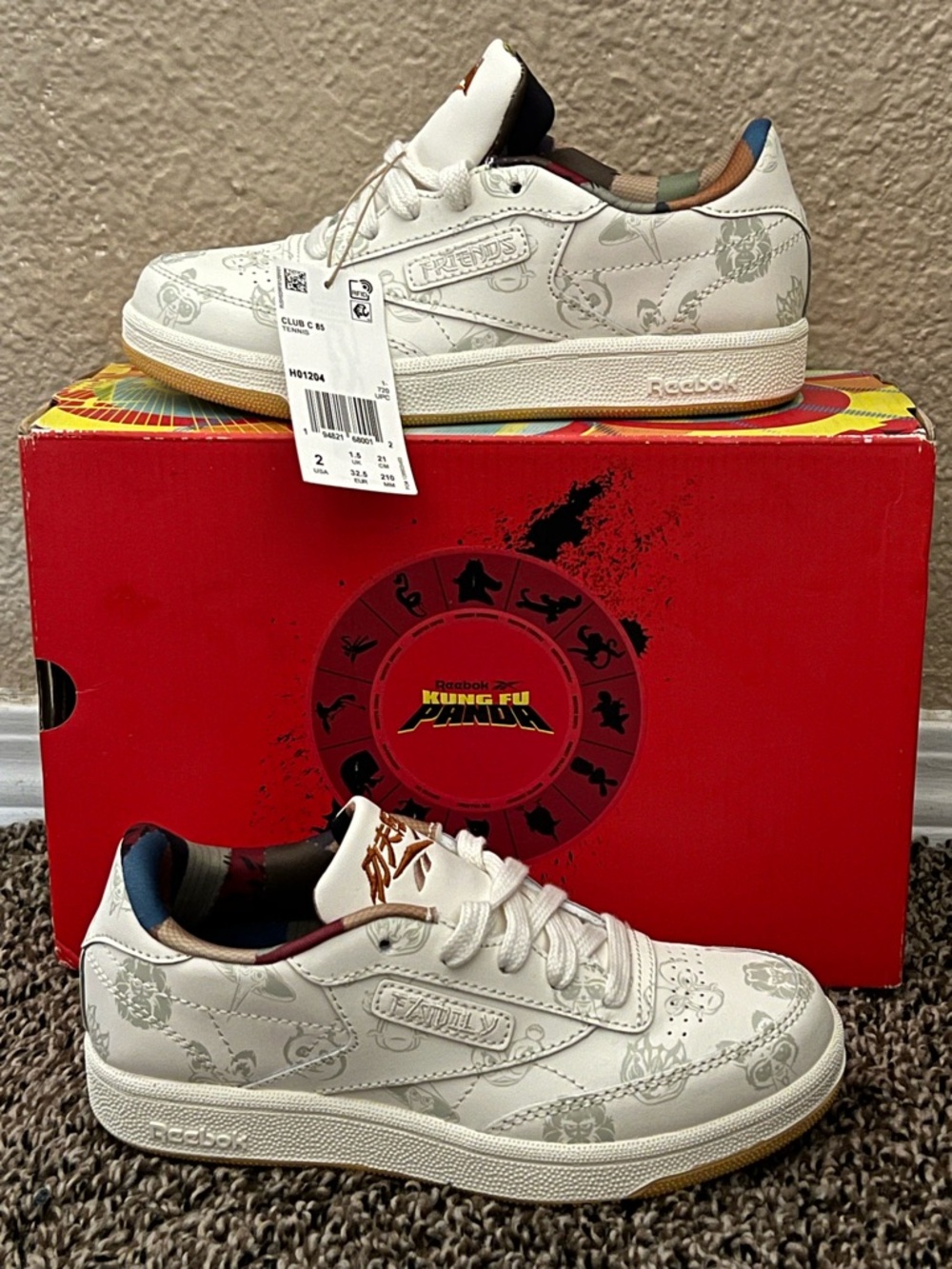 Reebok Kung Fu Panda Club C 85 Little Boy Youth Shoes -Size 2